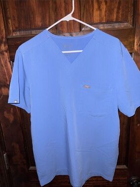 Figs Men's V-Neck Scrub Top in Light Blue